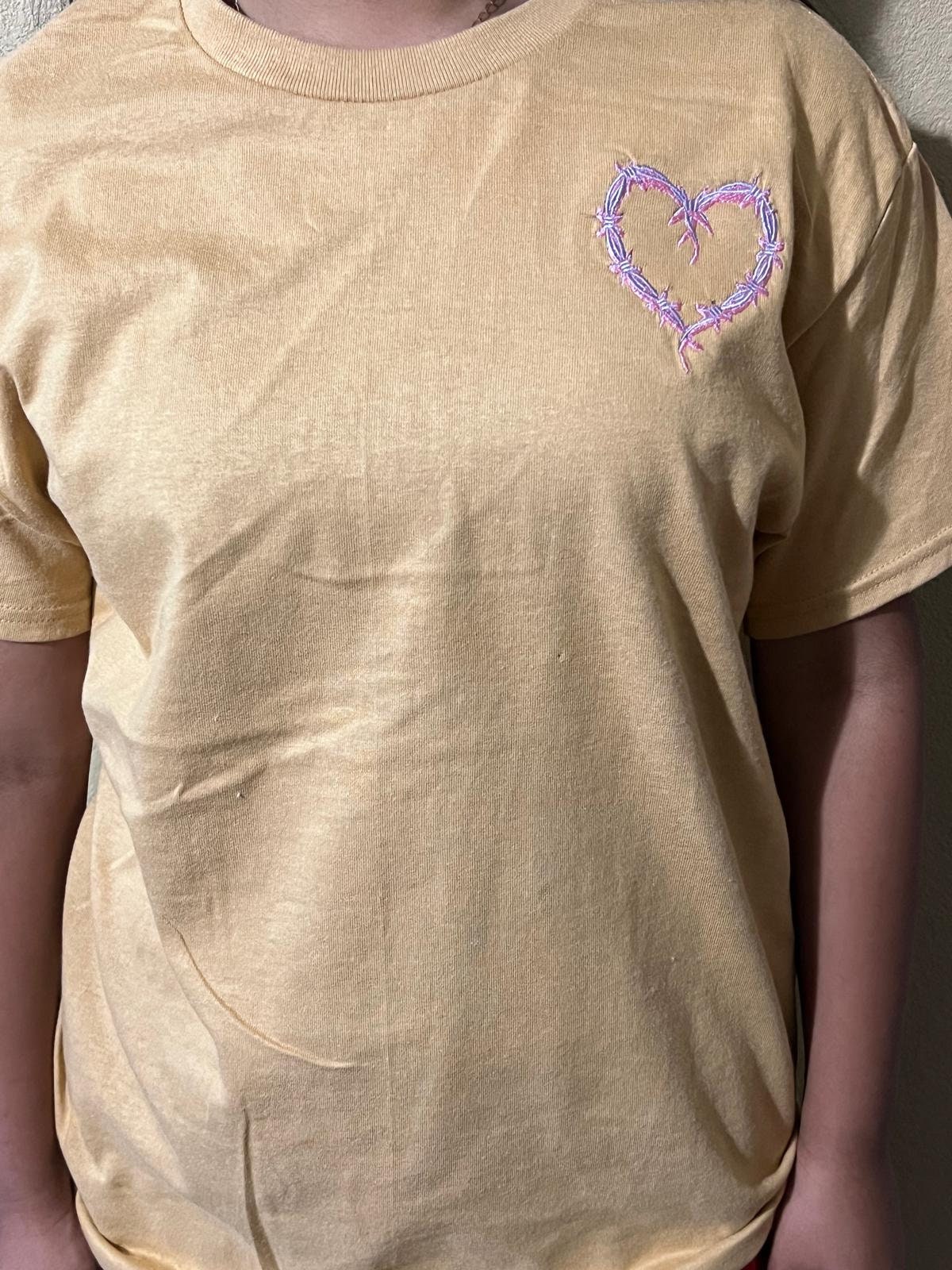 Camiseta Bordada Karol G
