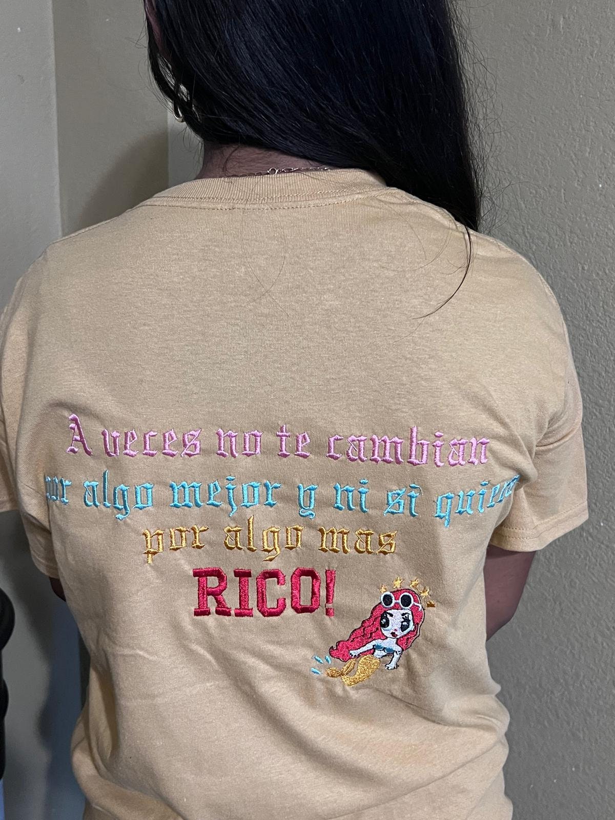 Camiseta Bordada Karol G