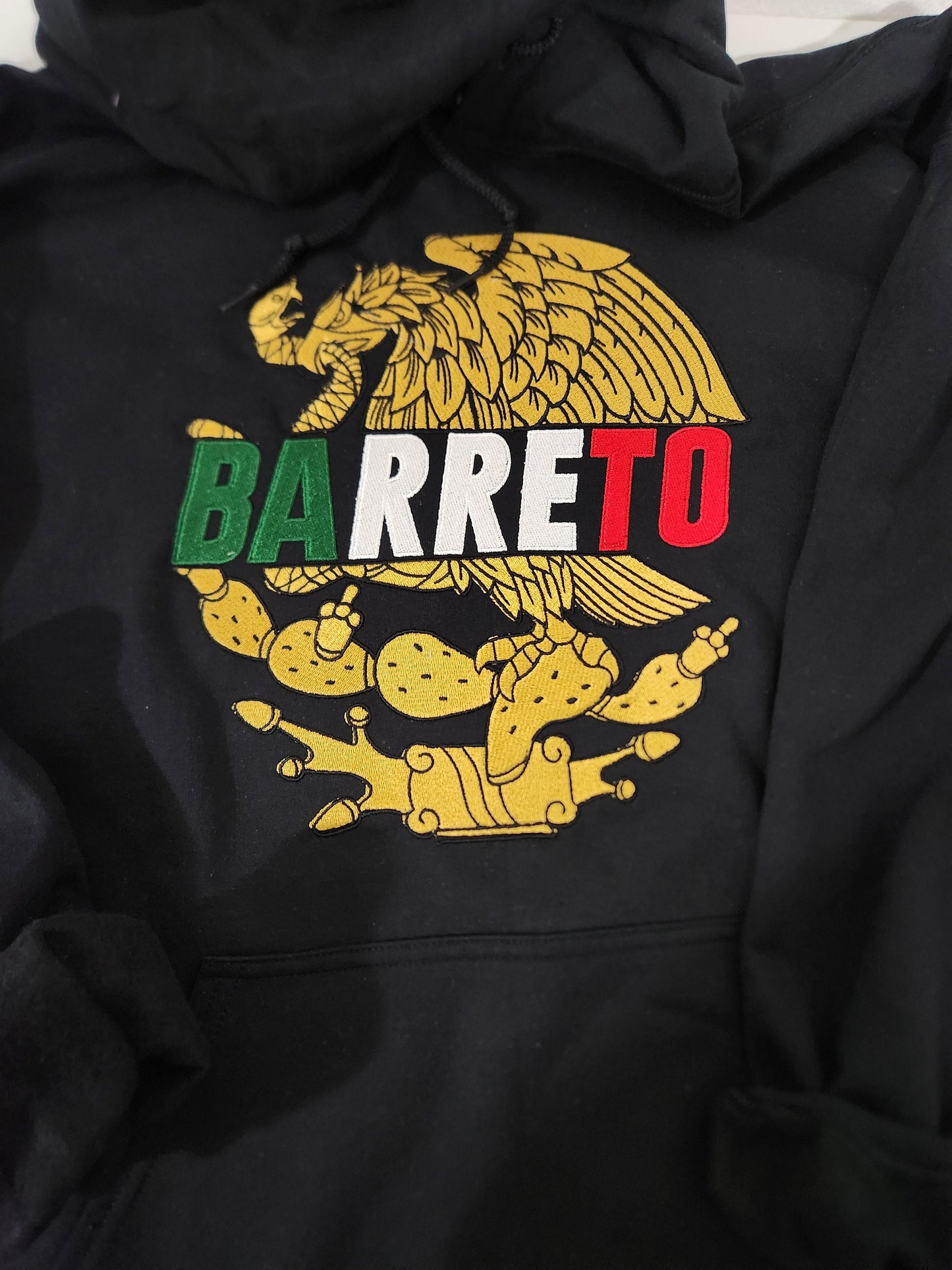 Sudadera con capucha de águila mexicana personalizada bordada