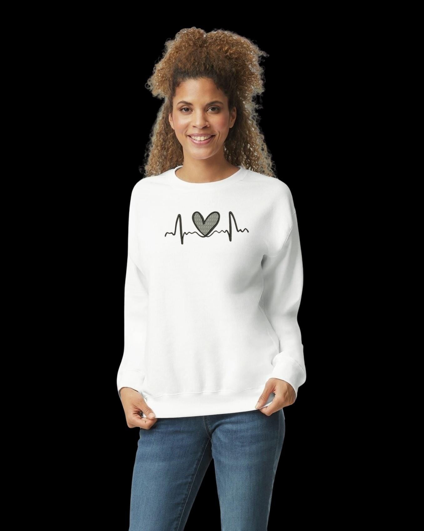 Heartline Embroidery Sweatshirt