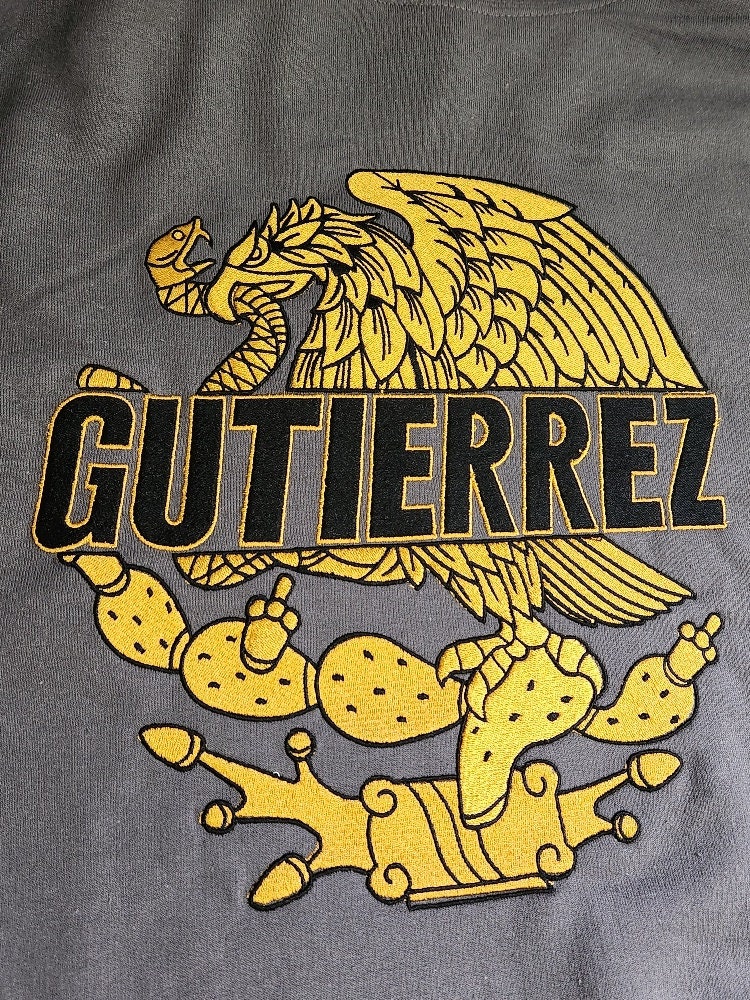 Sudadera con capucha de águila mexicana personalizada bordada