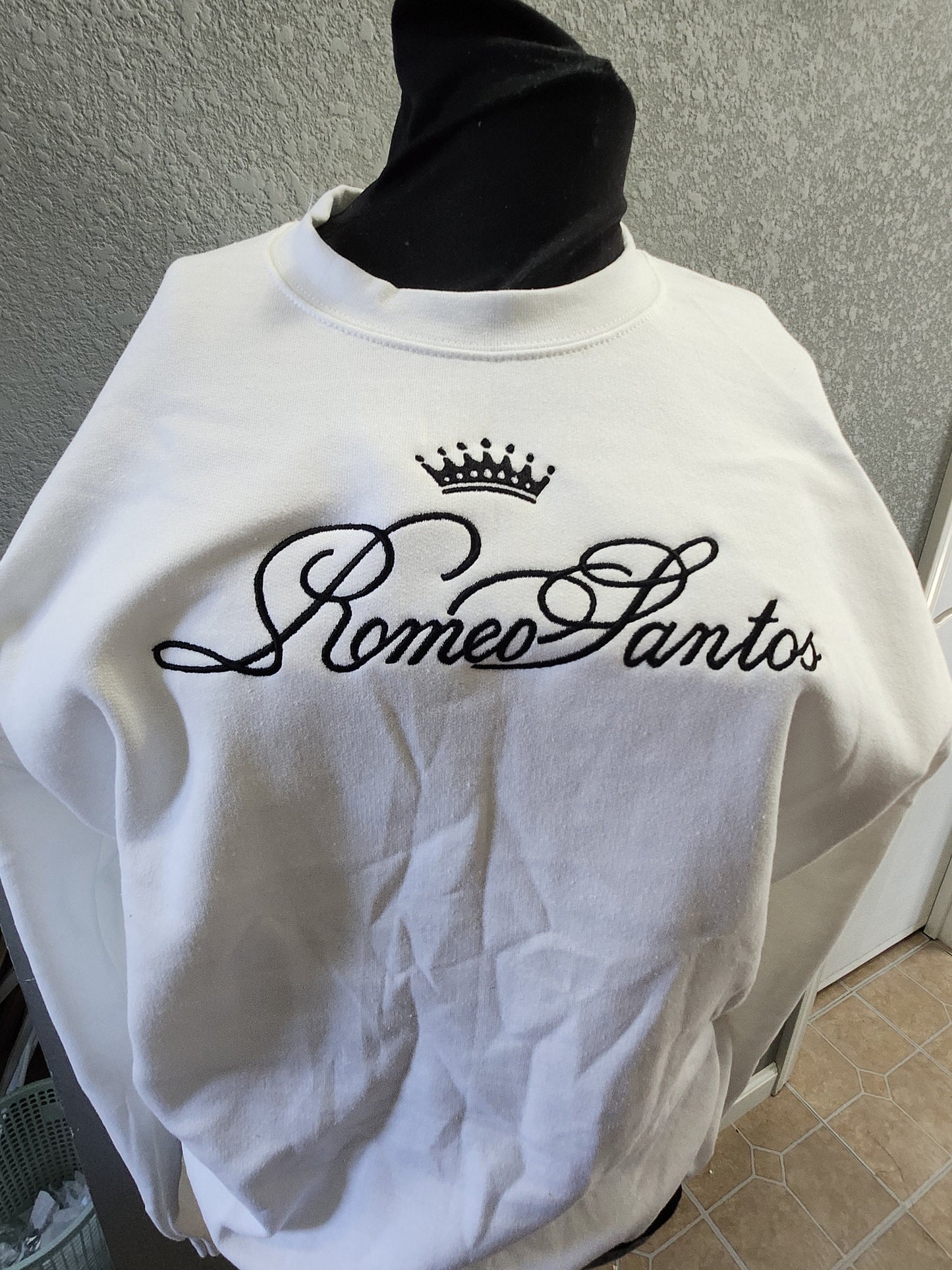 Romeo Santos Crew Neck